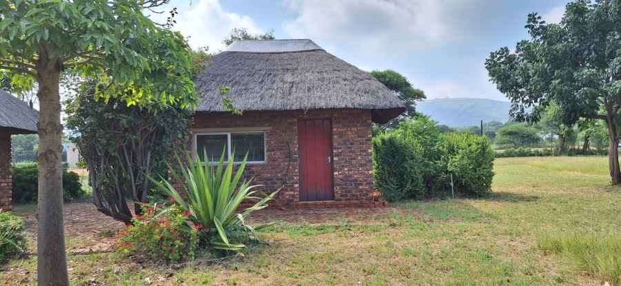 6 Bedroom Property for Sale in Hartbeespoort Rural North West